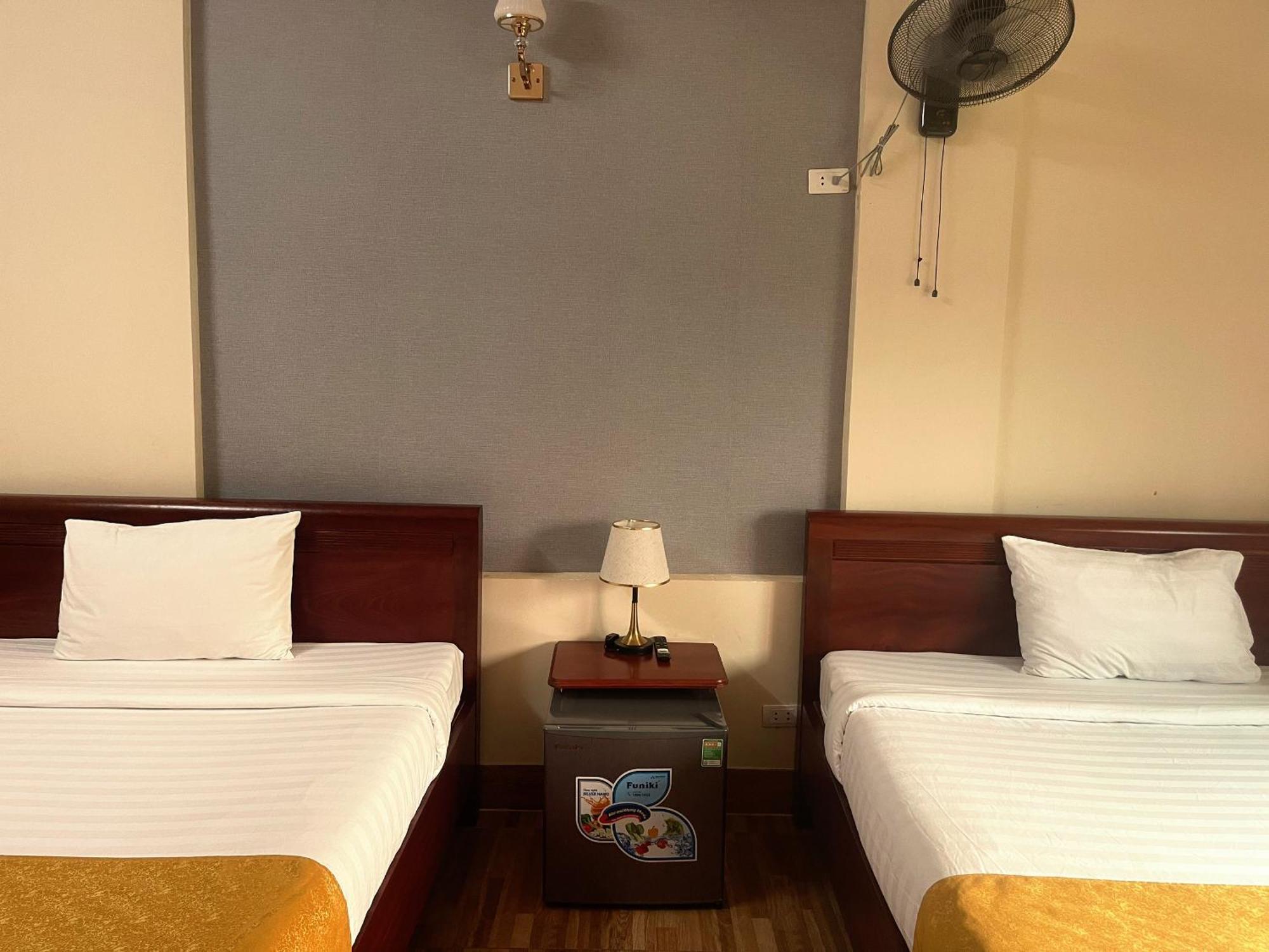 Hotel Khach San Hoa Binh Quang Tri Dong Ha Esterno foto